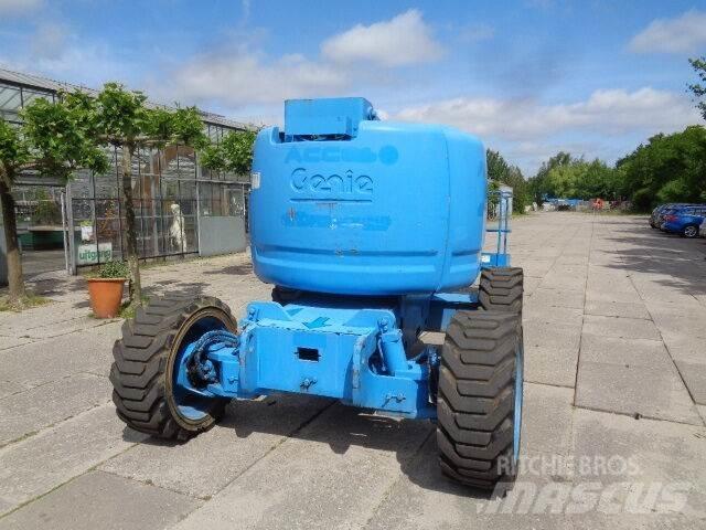 Genie Z45/25 ブームリフト　屈伸型
