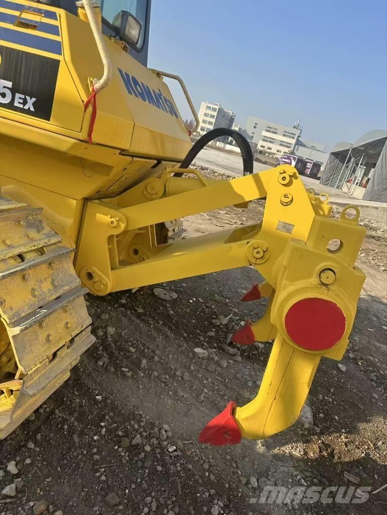 Komatsu D 85 E ブルドーザー