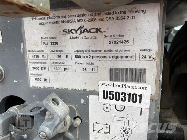 SkyJack SJ III 3226 シザースリフト