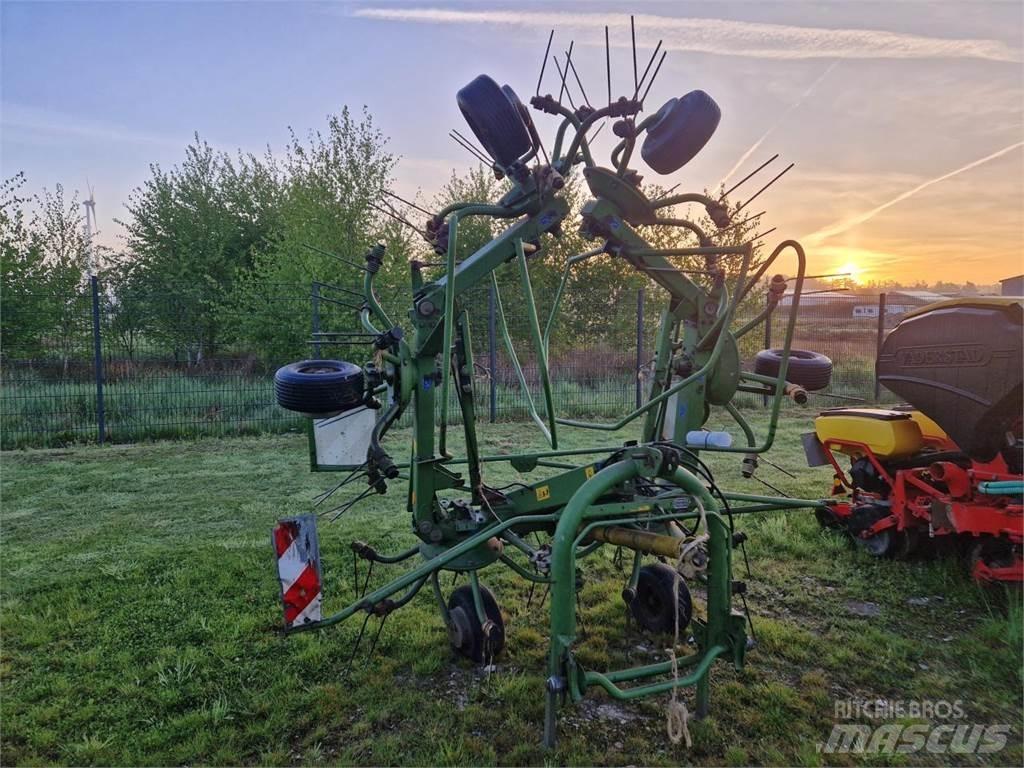 Krone KW 6.70/6 テッダー・テッダーレーキ