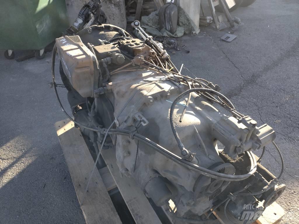 Volvo VT2214B ギアボックス