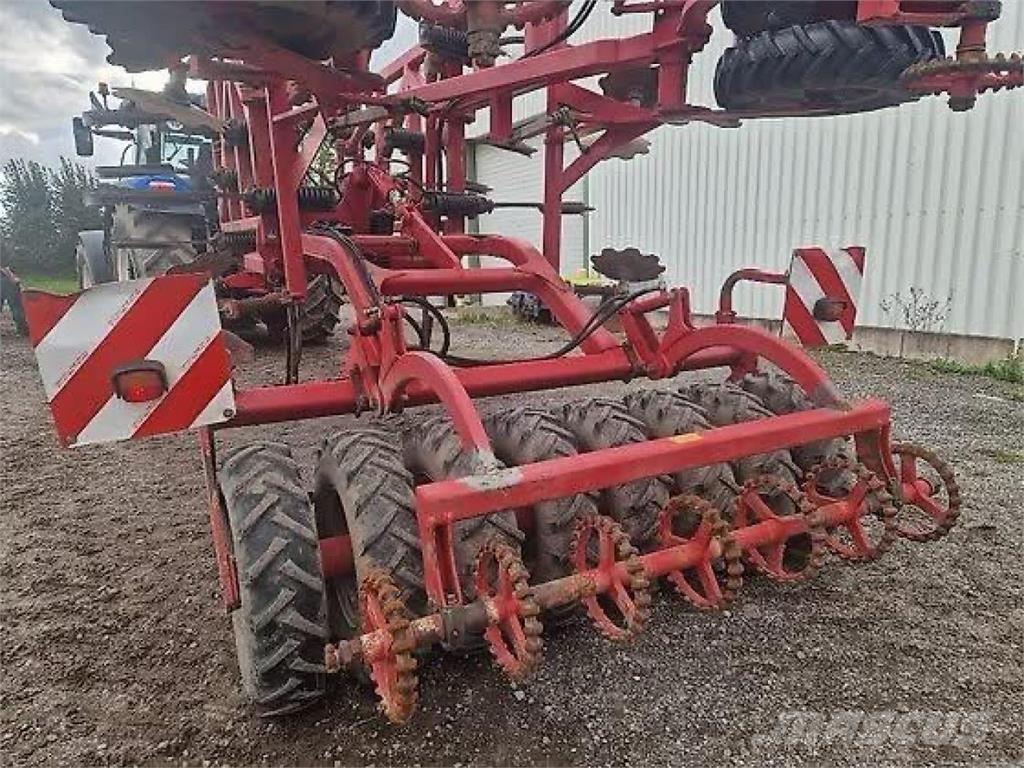 Horsch Tiger 4 AS カルチベーター