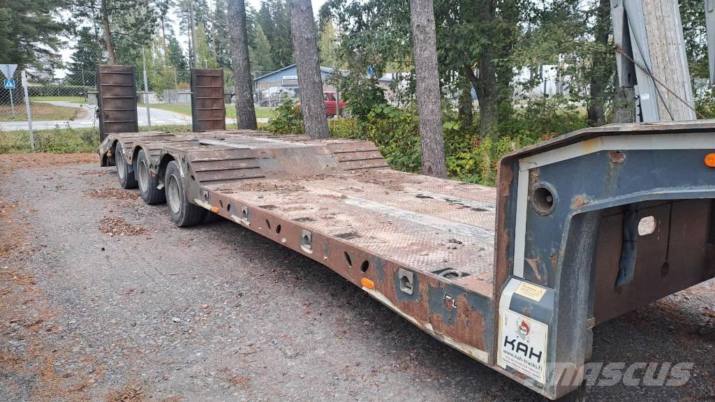 FGM FGM37 ローローダーセミトレーラー