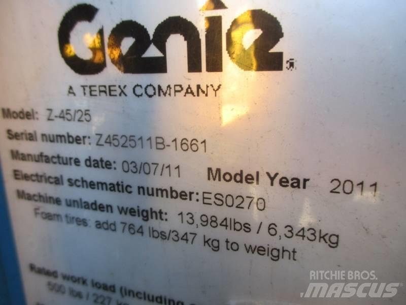 Genie Z 45/25 RT ブームリフト　屈伸型