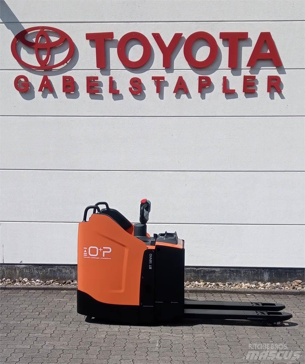 Toyota LPE 250 ローリフト