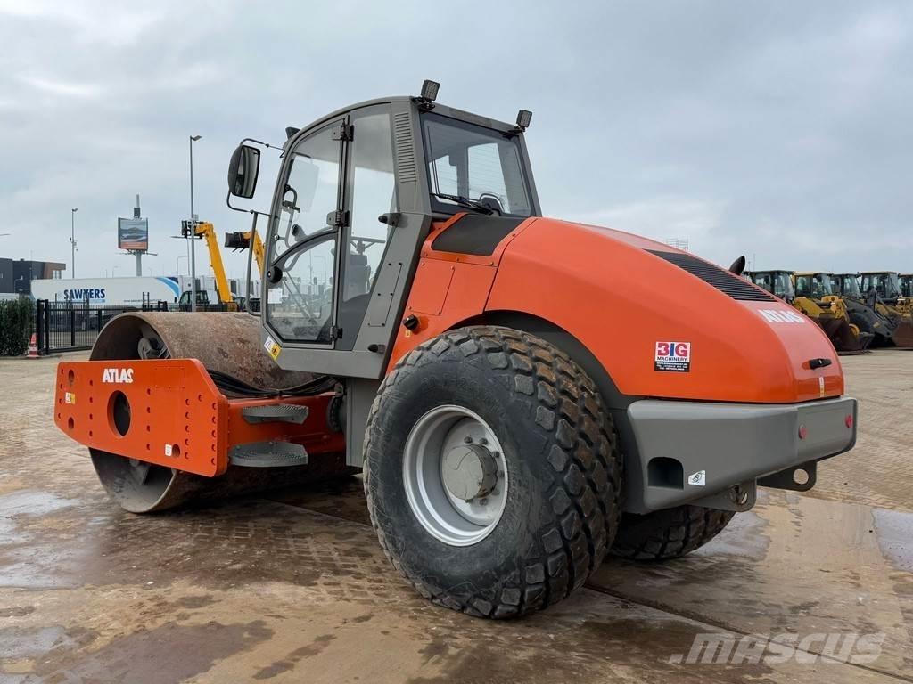 Atlas AW1120 (12t) 振動ローラ
