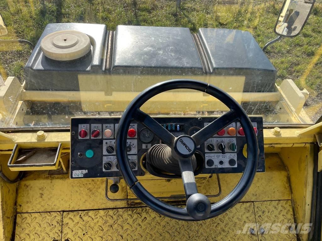 Bomag BW 154 AD-2 タンデムローラ
