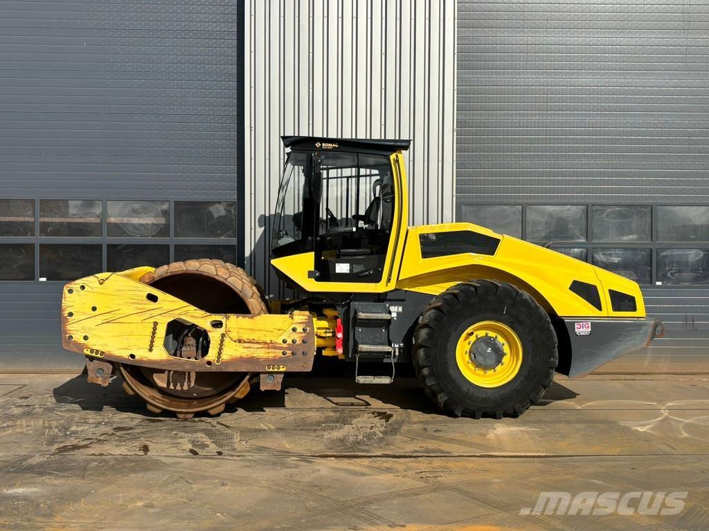 Bomag BW219PDH-5 振動ローラ