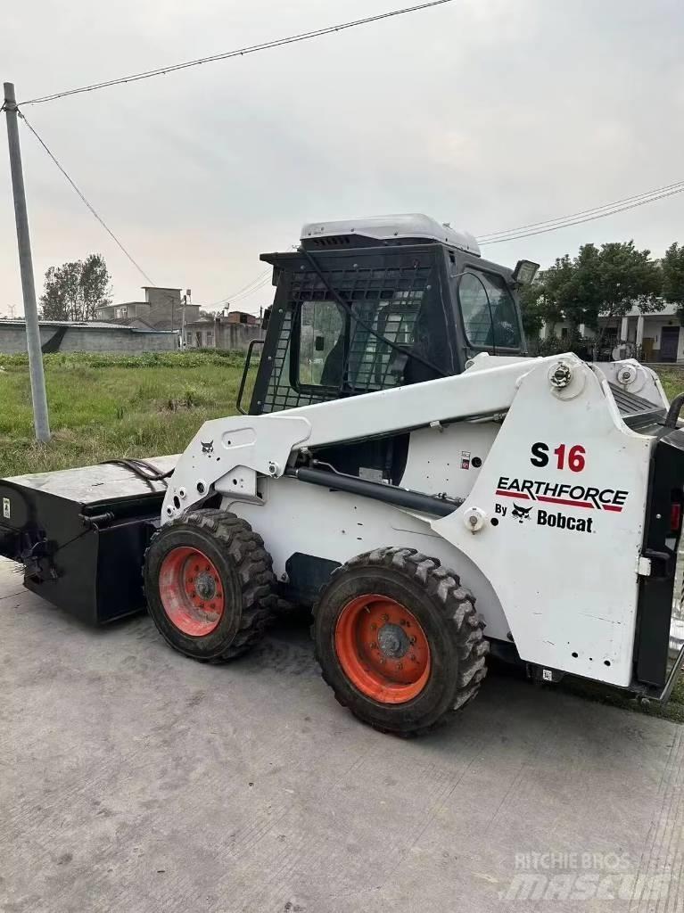 Bobcat S 16 スキッドステアローダー