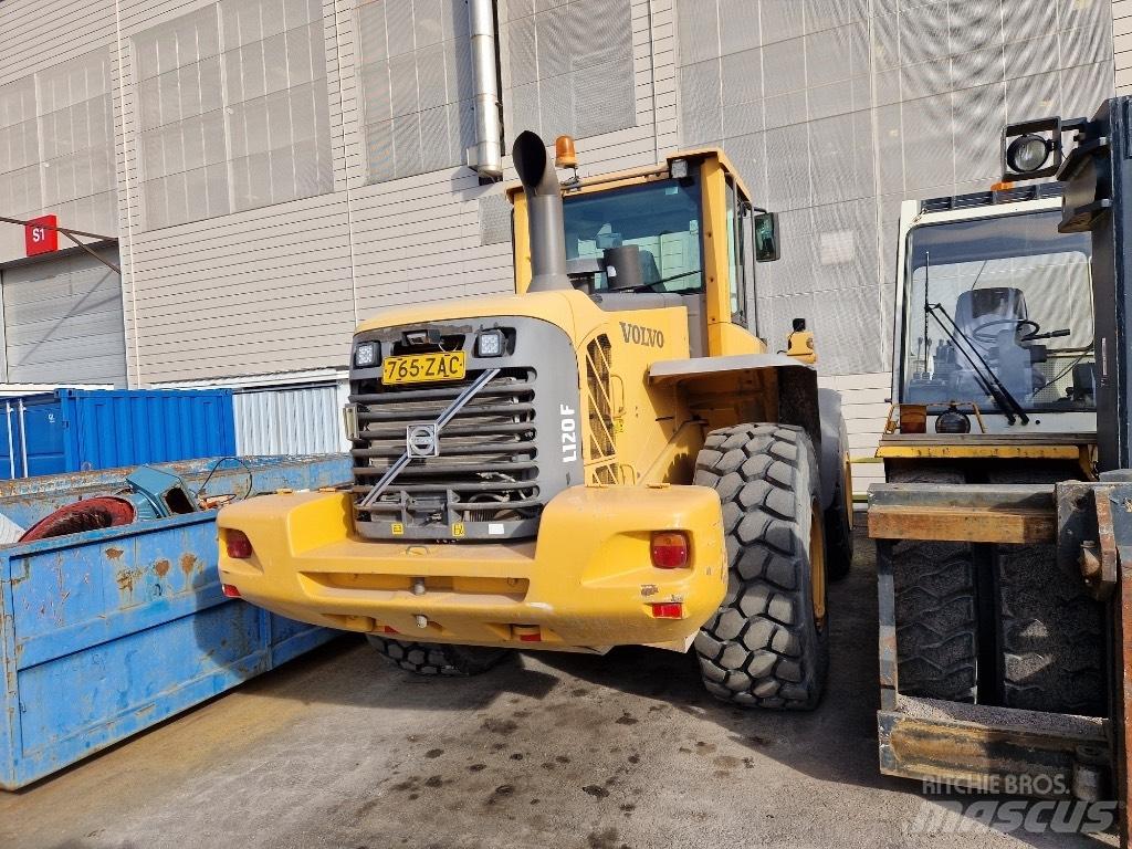 Volvo L 120 F ホイールローダー・タイヤショベル