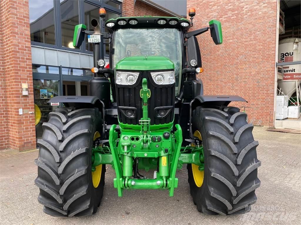 John Deere 6R250 トラクター