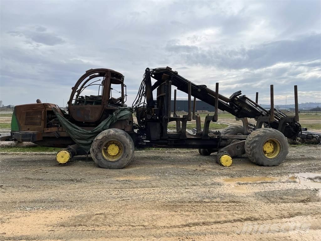 John Deere 1510E フォワーダー
