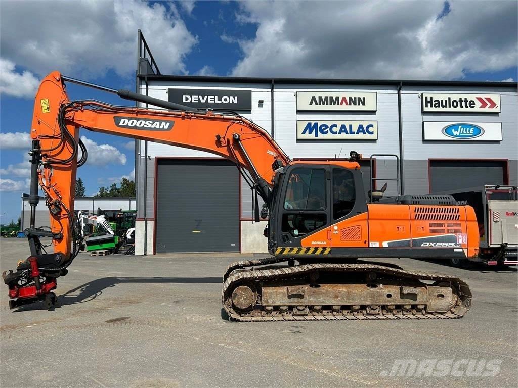 Doosan DX255LC-5 大型油圧ショベル12t以上（パワーショベル・ユンボ）