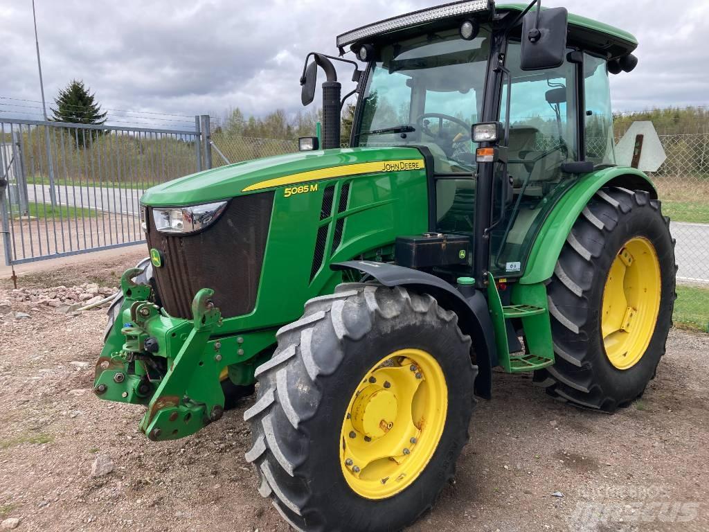 John Deere 5085 M トラクター