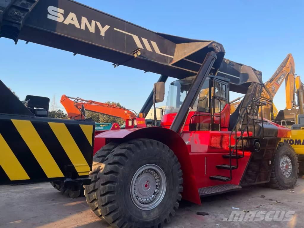 Sany SRSC 45 C30 リーチスタッカー