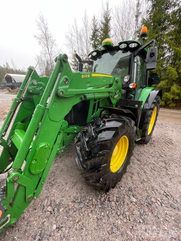 John Deere 6120 M トラクター