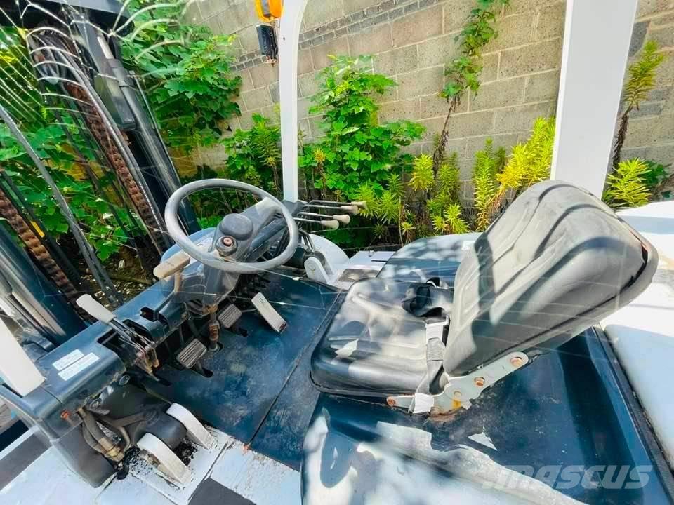 TCM FD100Z8 ディーゼル・軽油