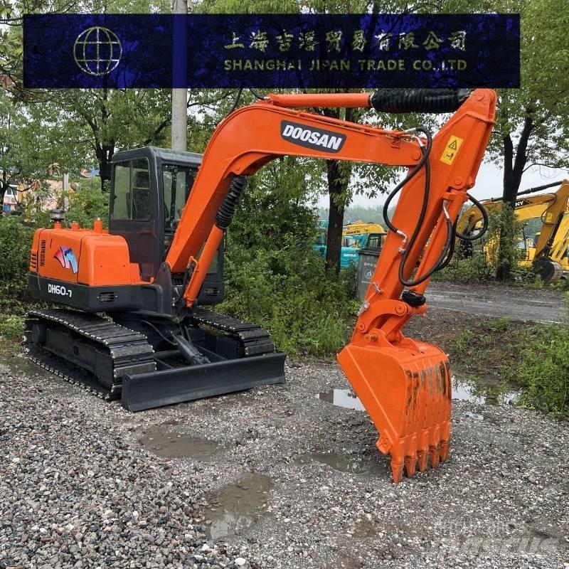 Doosan DH 60-7 ミニ油圧ショベル 7t以下（ミニユンボ・ミニディガー）