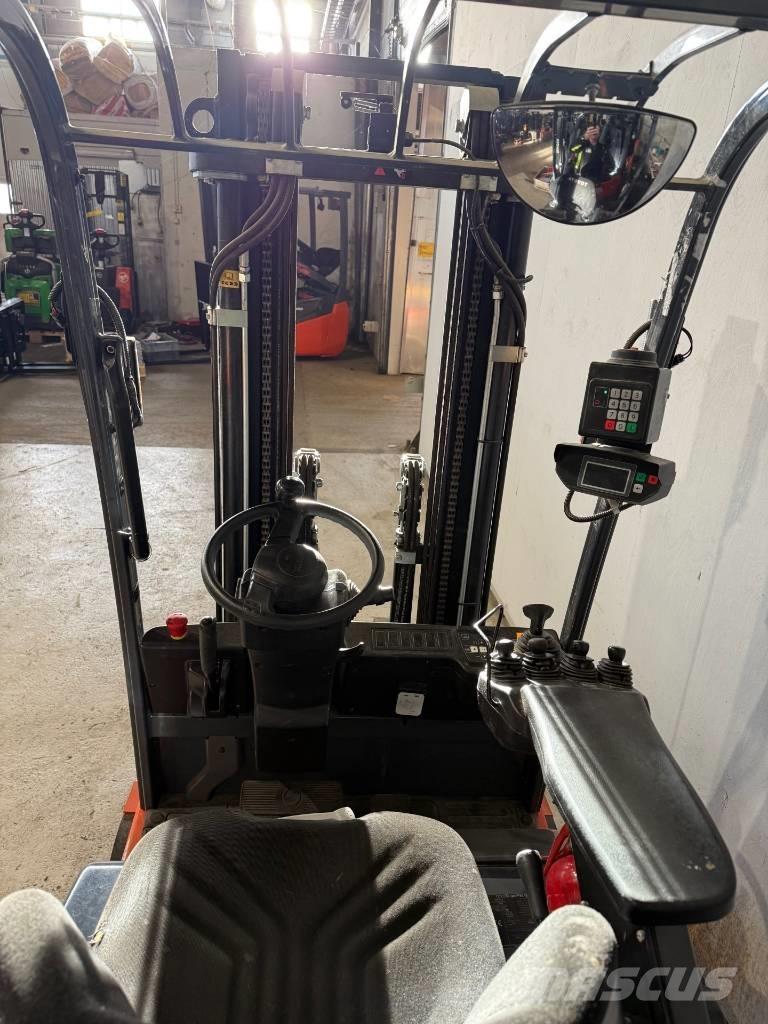 Toyota truck 7BEST15 バッテリーフォークリフト