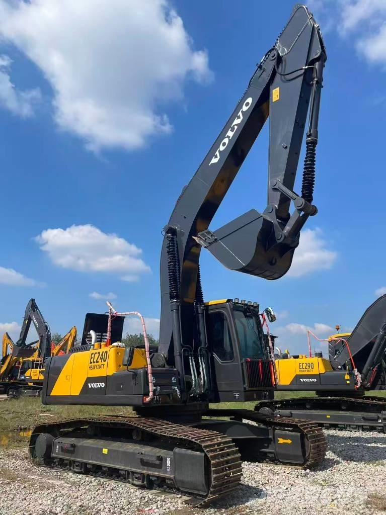 Volvo EC 240 大型油圧ショベル12t以上（パワーショベル・ユンボ）