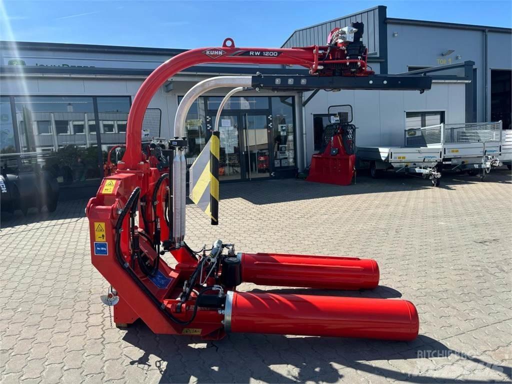 Kuhn RW 1200 C ラッピングマシーン