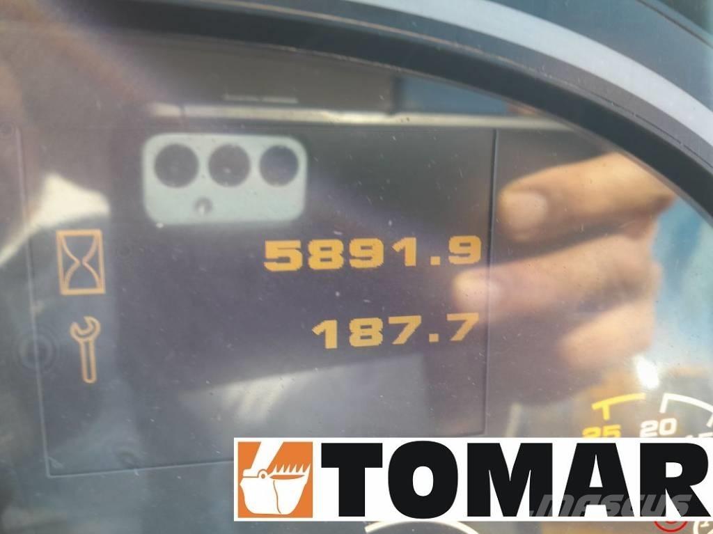 JCB 540-140 テレスコーピックハンドラー