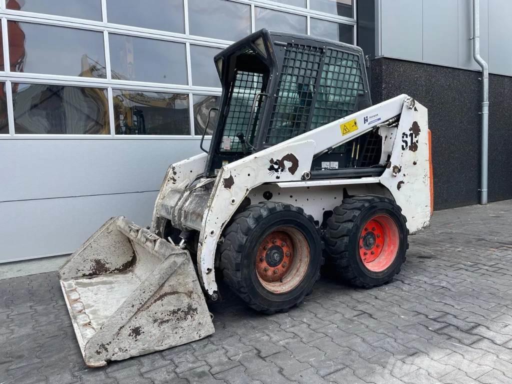 Bobcat S130 スキッドステアローダー