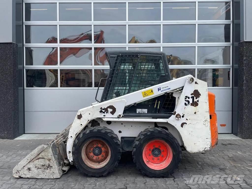 Bobcat S130 スキッドステアローダー