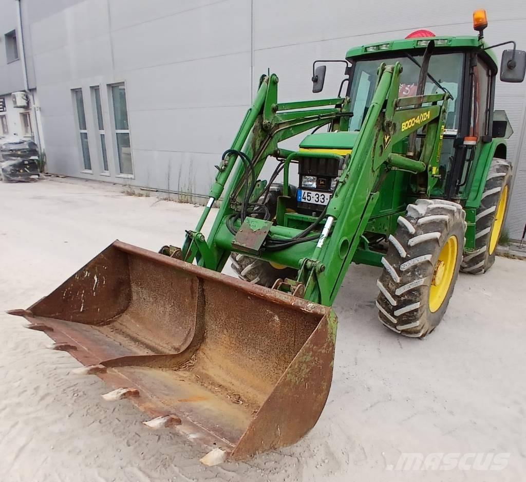 John Deere 6110 トラクター