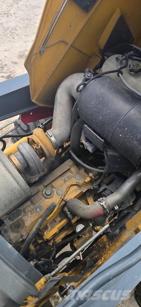 John Deere 310 L EP バックホーローダー