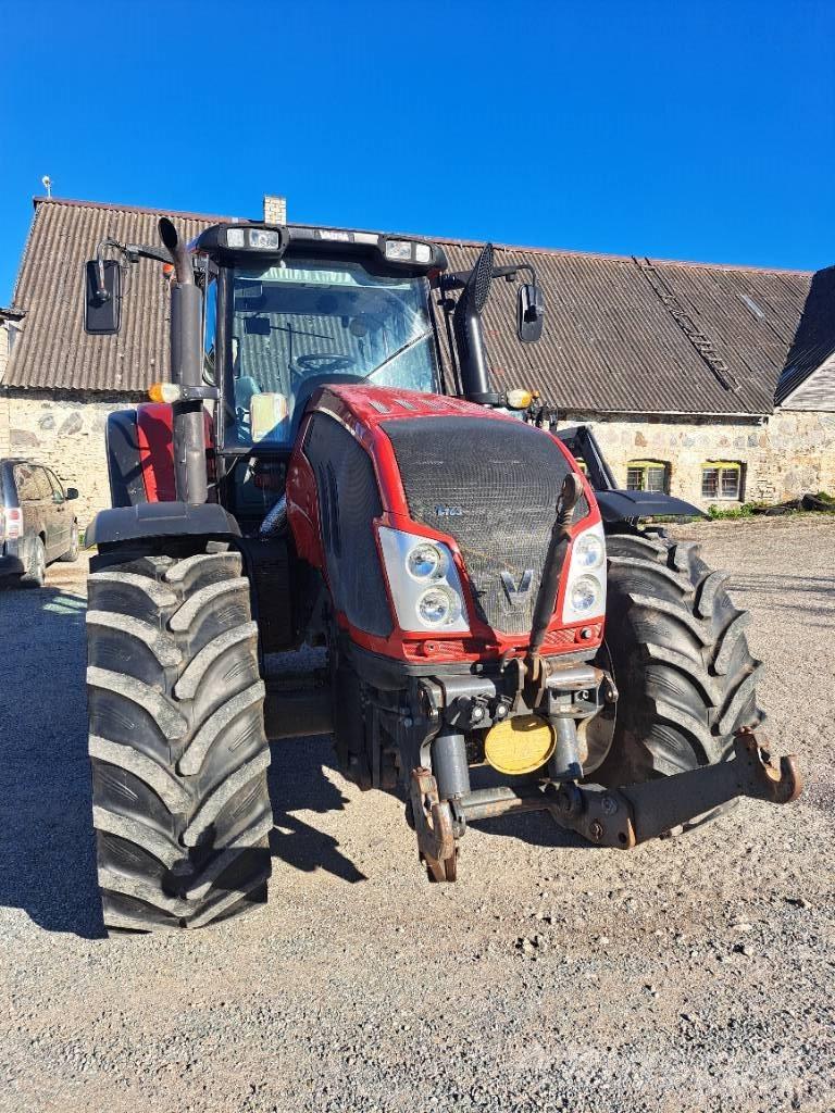 Valtra T 163 EV トラクター