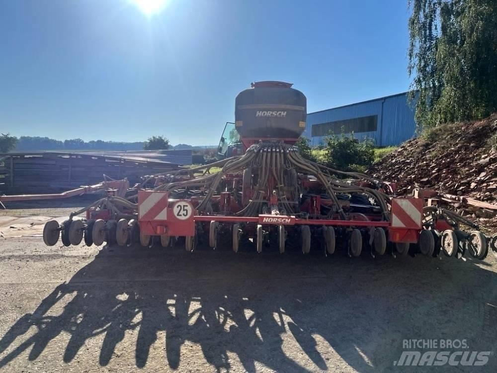 Horsch Focus 6 TD コンビネーションドリル