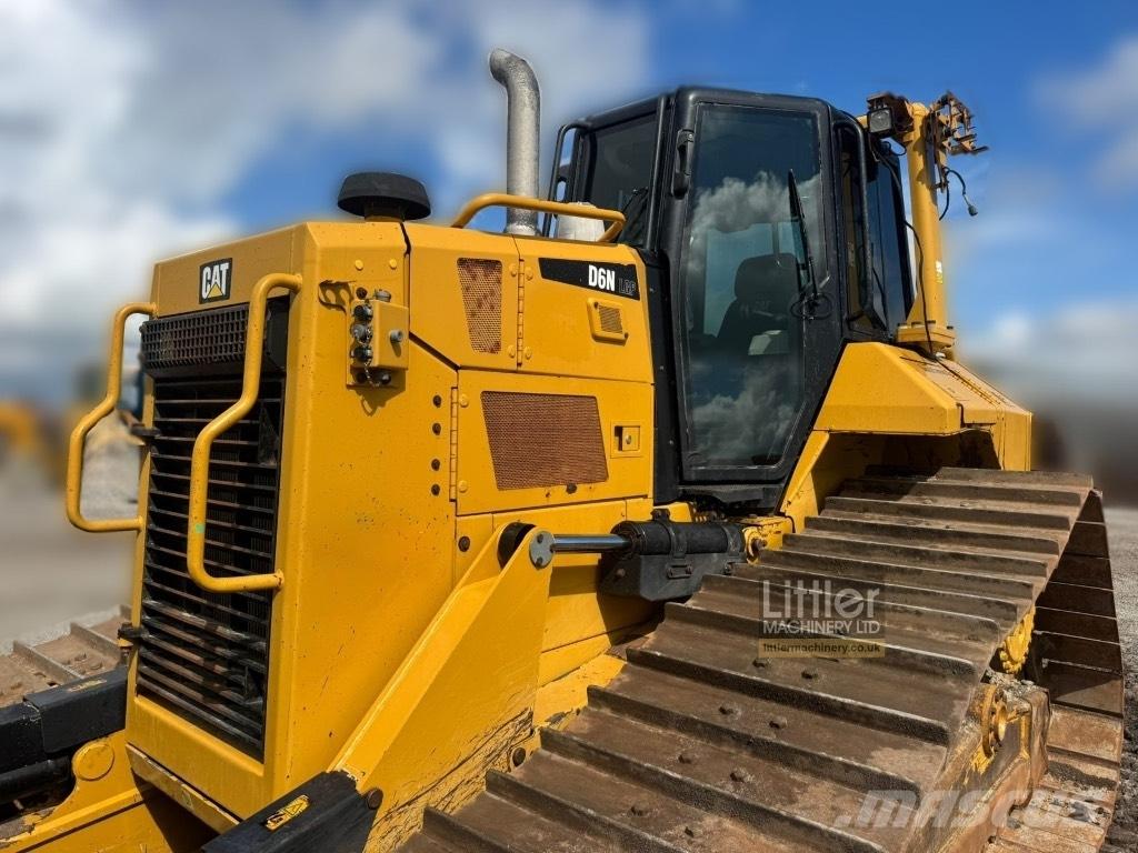 CAT D 6 N LGP ブルドーザー