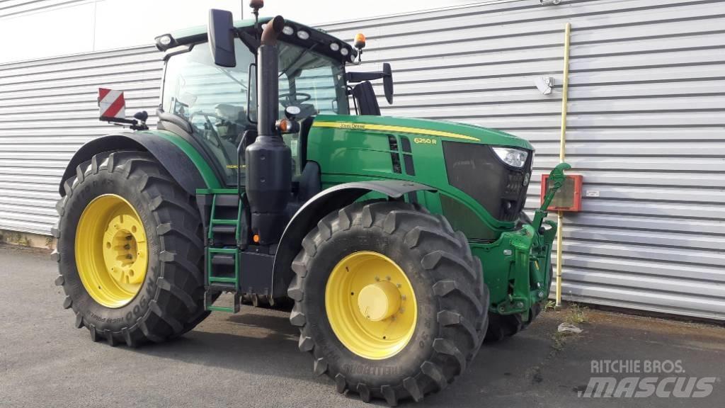 John Deere 6250 R トラクター