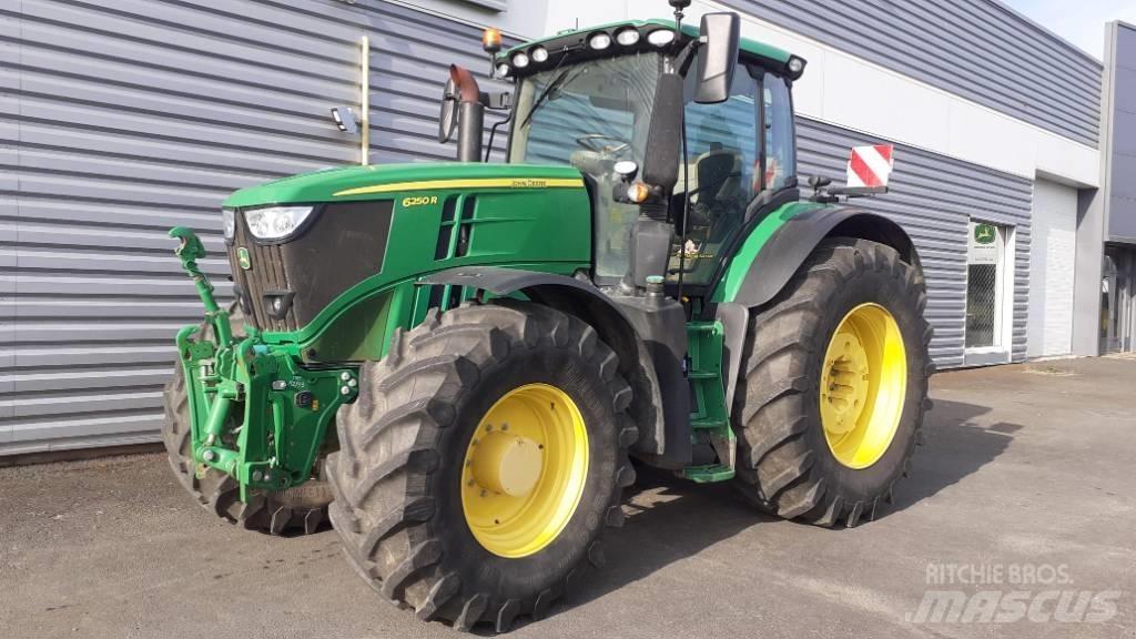 John Deere 6250 R トラクター