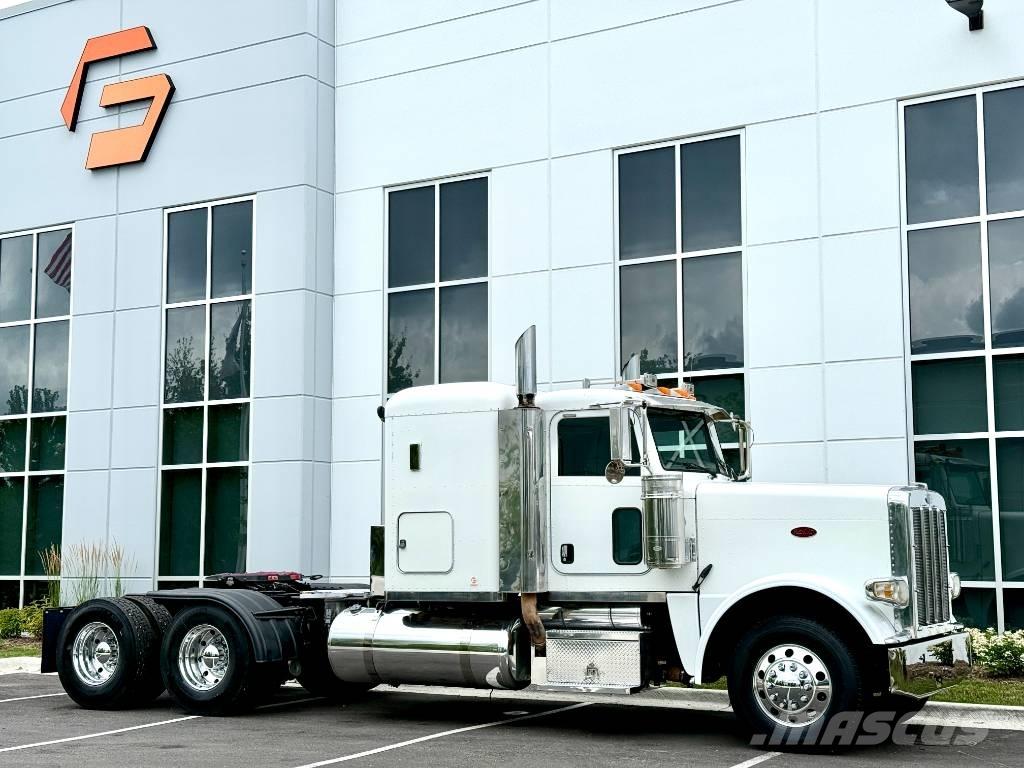 Peterbilt 388 中古トラクターヘッド | トレーラーヘッド