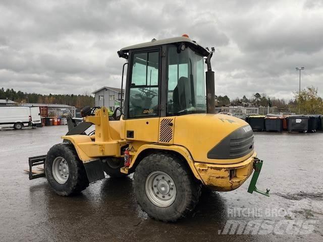 Volvo L30B-Z/S ホイールローダー・タイヤショベル