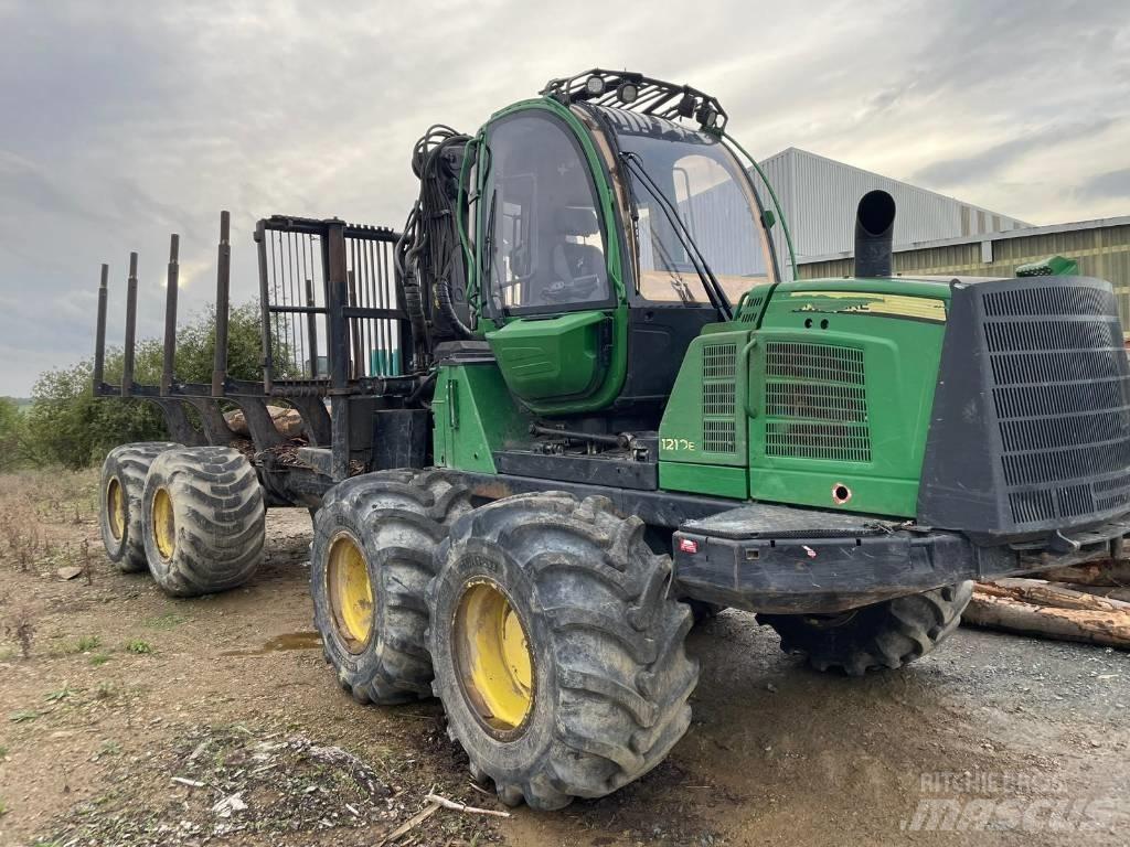 John Deere 1210 E フォワーダー