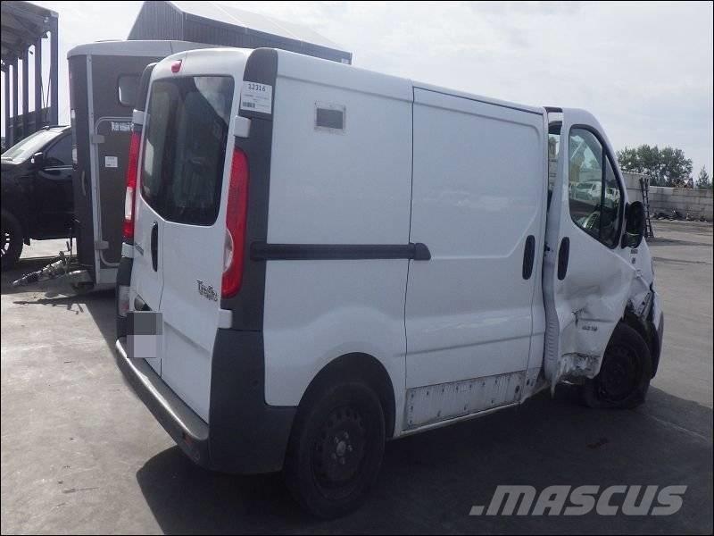 Renault Trafic 2 ボックストラック