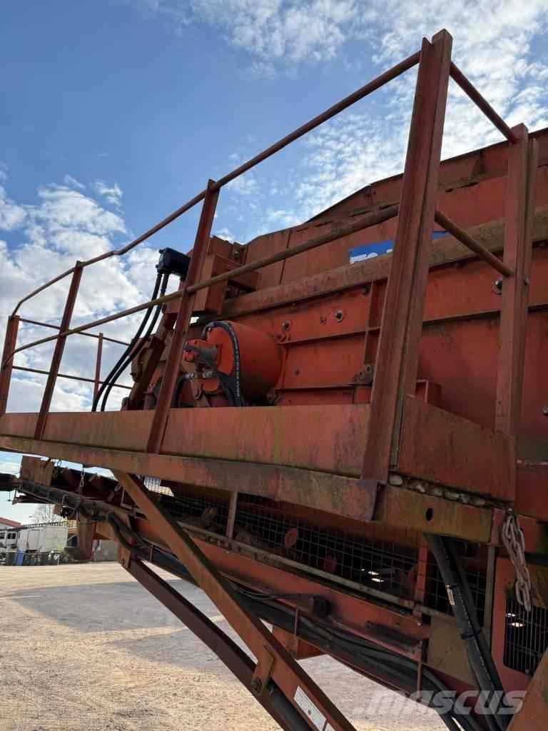 Finlay 393C 自走式スクリーン