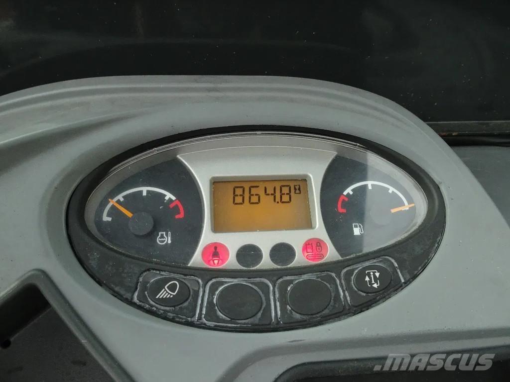 Bobcat E17 ミニ油圧ショベル 7t以下（ミニユンボ・ミニディガー）