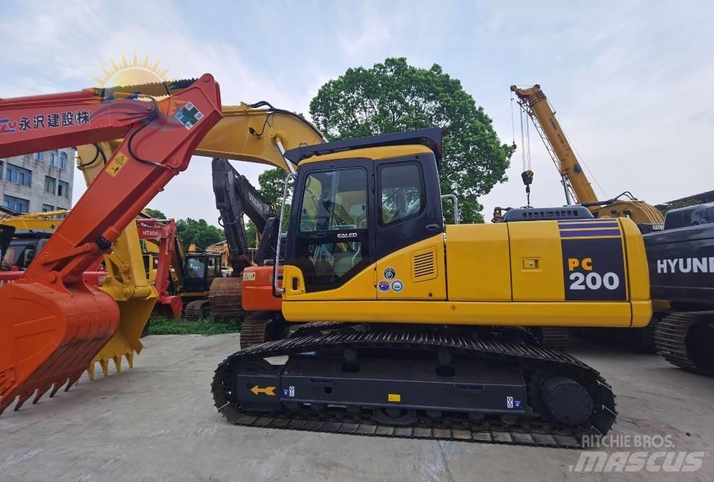 Komatsu PC 200-7 大型油圧ショベル12t以上（パワーショベル・ユンボ）
