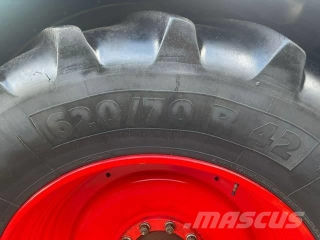 Fendt 724 Profi Plus トラクター