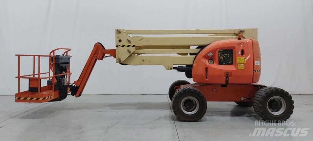 JLG 450 AJ ブームリフト　屈伸型