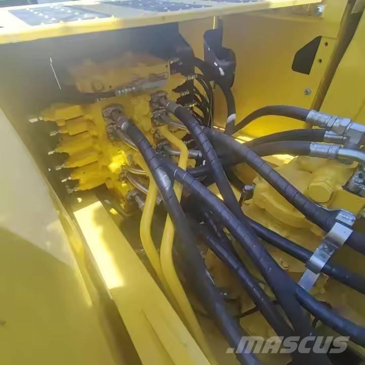 Komatsu PC 270 大型油圧ショベル12t以上（パワーショベル・ユンボ）