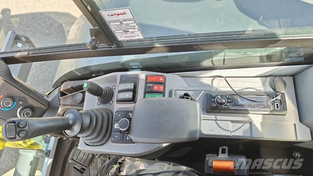Wacker Neuson EZ50 ミニクレーン