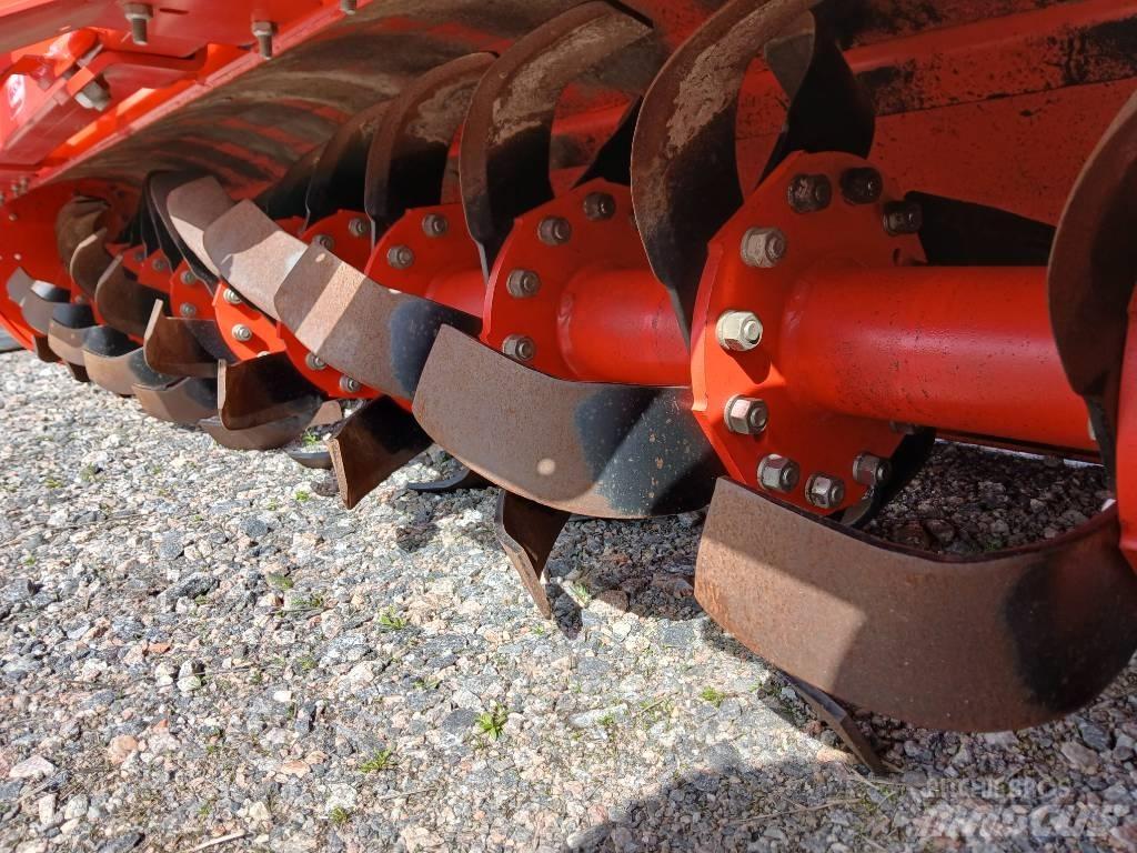 Maschio C 300 パワーハローとロータリーハロー