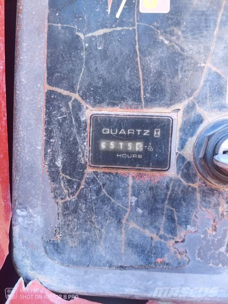 JLG 660 SJ ブームリフト　直伸型