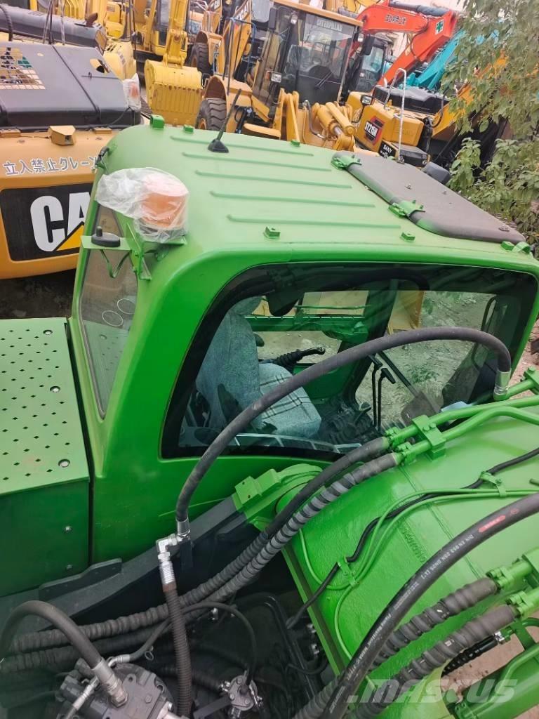 Hyundai R 305 LC-9T 大型油圧ショベル12t以上（パワーショベル・ユンボ）