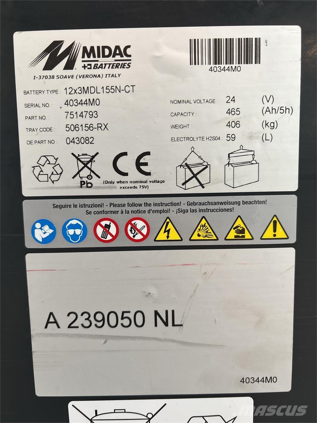 Atlet A160 自走式スタッカー